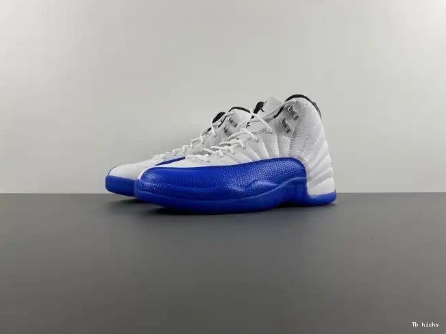 TBK 12 CT8013-140 Jordan Blueberry Air 0604